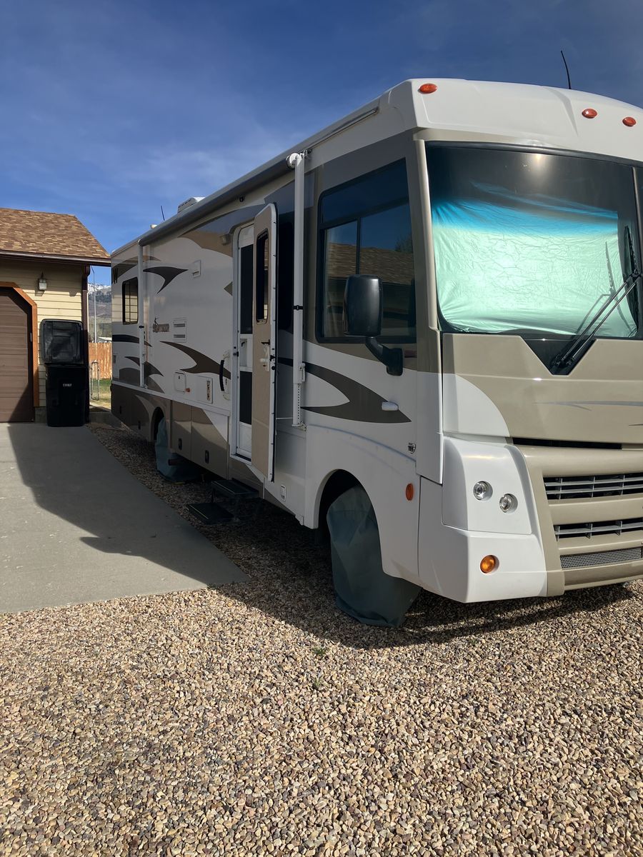 2008 Winnebago Sightseer 30B $25000 OBO
