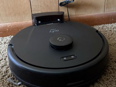 eufy Clean Robotic Vacuum Cleaner 4000Pa with Charging Dock Black