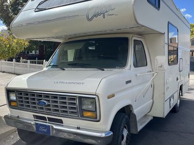 1991 22’ Ford Motorhome Remodeled