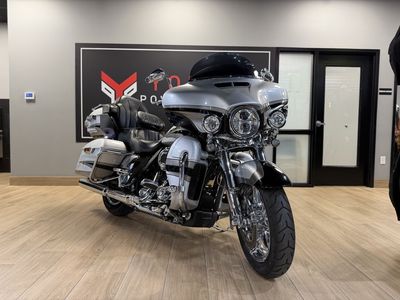 2017 Harley-Davidson® FLHTKSE - CVO™ Limited