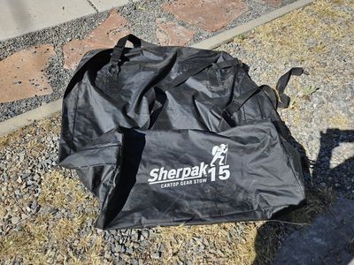 Sherpak 15 CarTop Gear Stow Bag - Black, Durable Cat-top Storage Solution