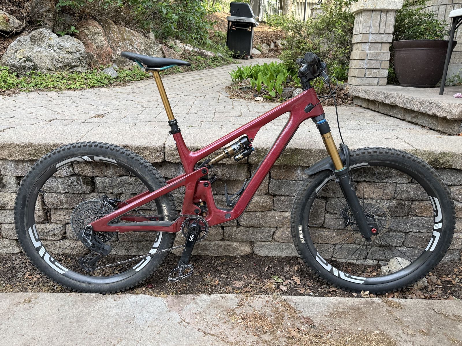 2025 Yeti SB135 Turq T3 Large