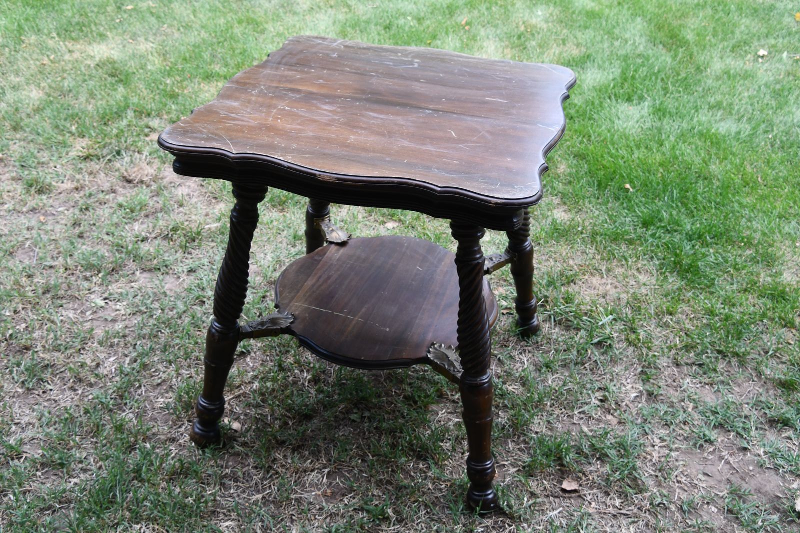VINTAGE WOOD TABLE with BEAUTIFUL METAL DETAIL ~ 27" x 27" ~ HEIGHT 30" ~ NEEDS REFINISHING