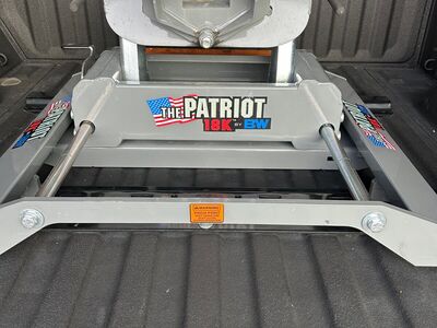 B&W 18k 5th Wheel Slider Hitch