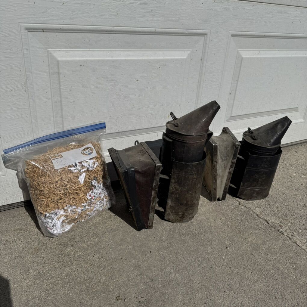 Vintage Woodman's Famous Bee Smoker Honeybee