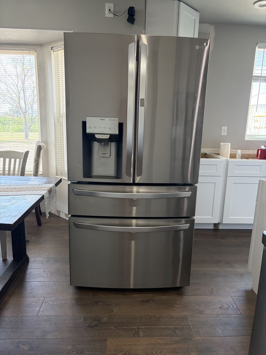 LG French Door Refrigerator with Ice Dispenser, Double Freezer Drawers Stainless Steel and Craft Ice Maker