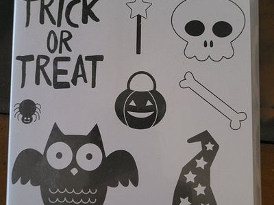 Retired Howl-o-ween stamp kit