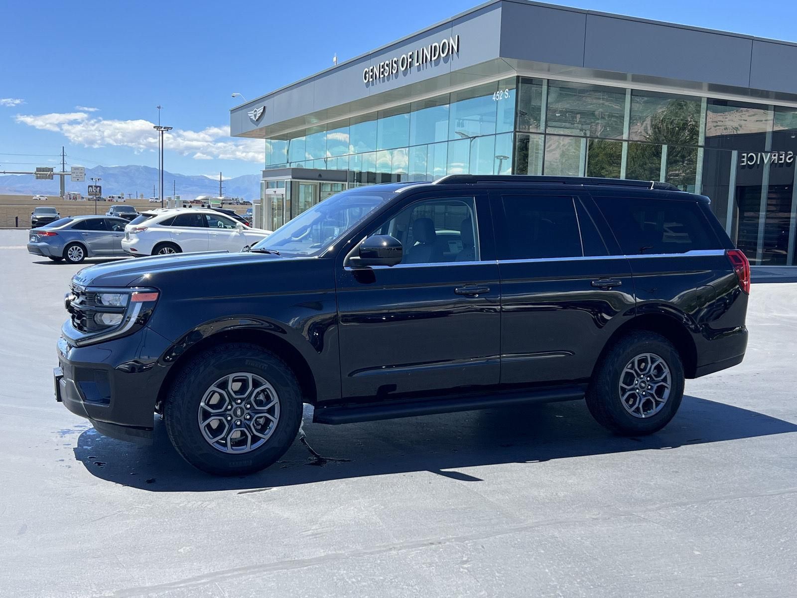 2025 Ford Expedition Active