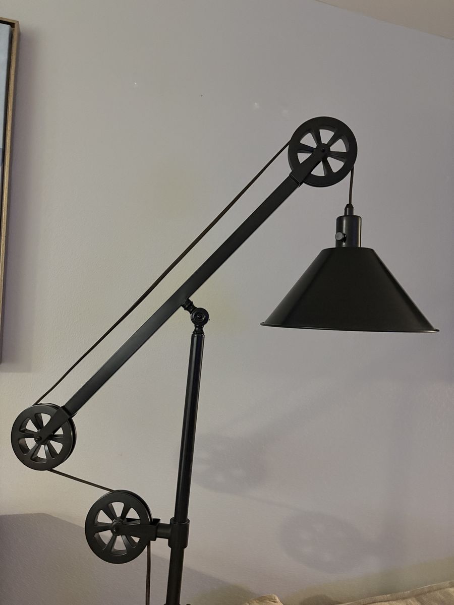 Main image 6