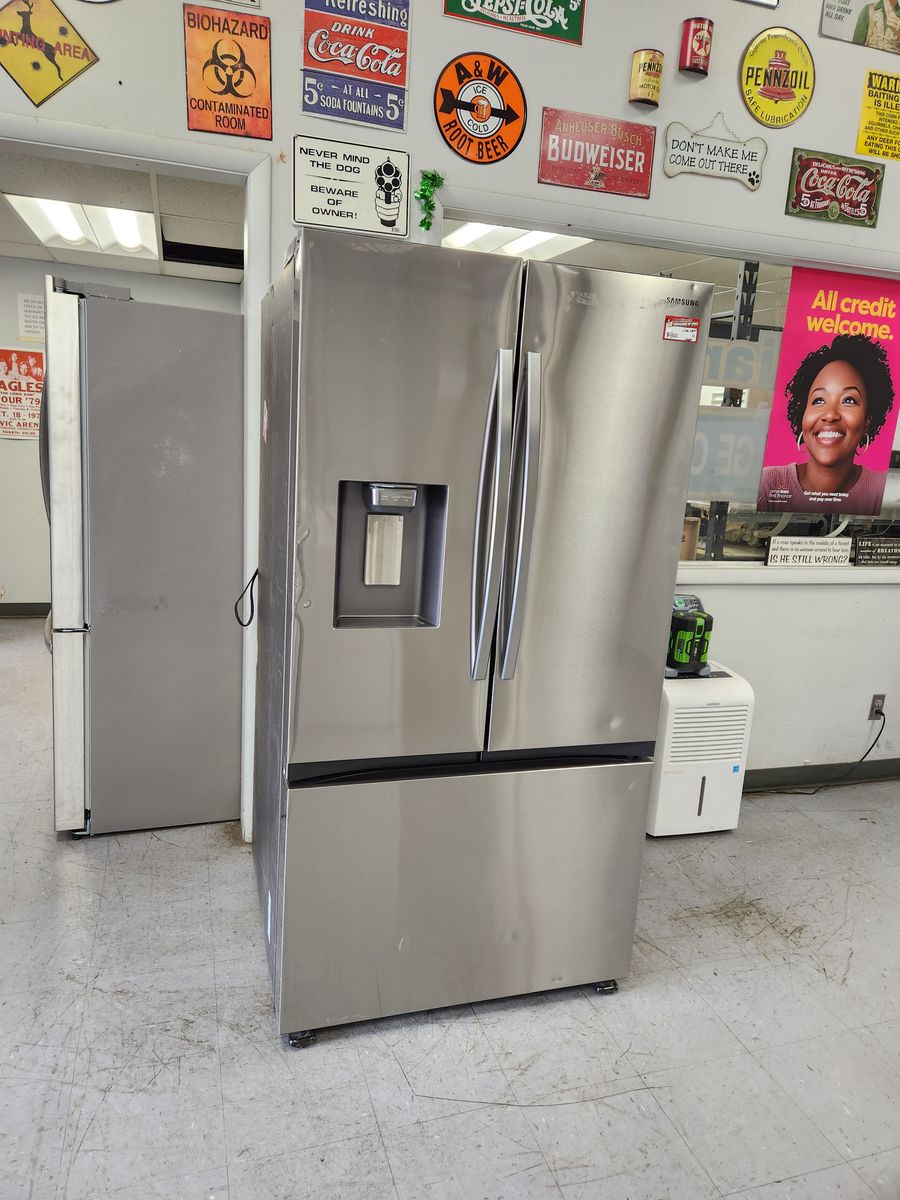 Samsung Stainless Steel French Door Refrigerator with Bottom Freezer