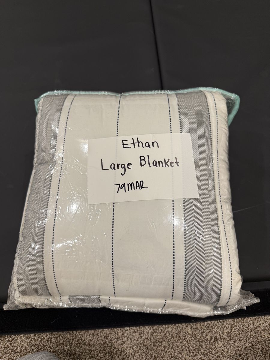 Beddys LARGE Ethan blanket Minky