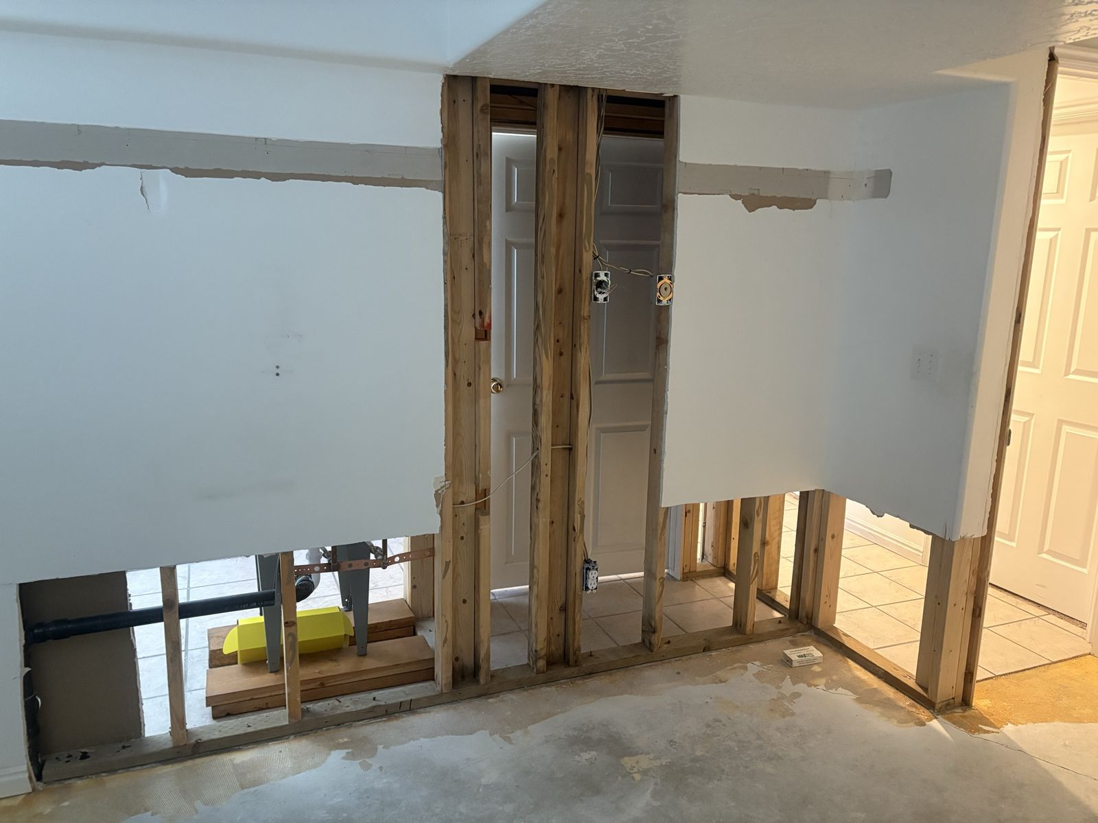 Main image 4