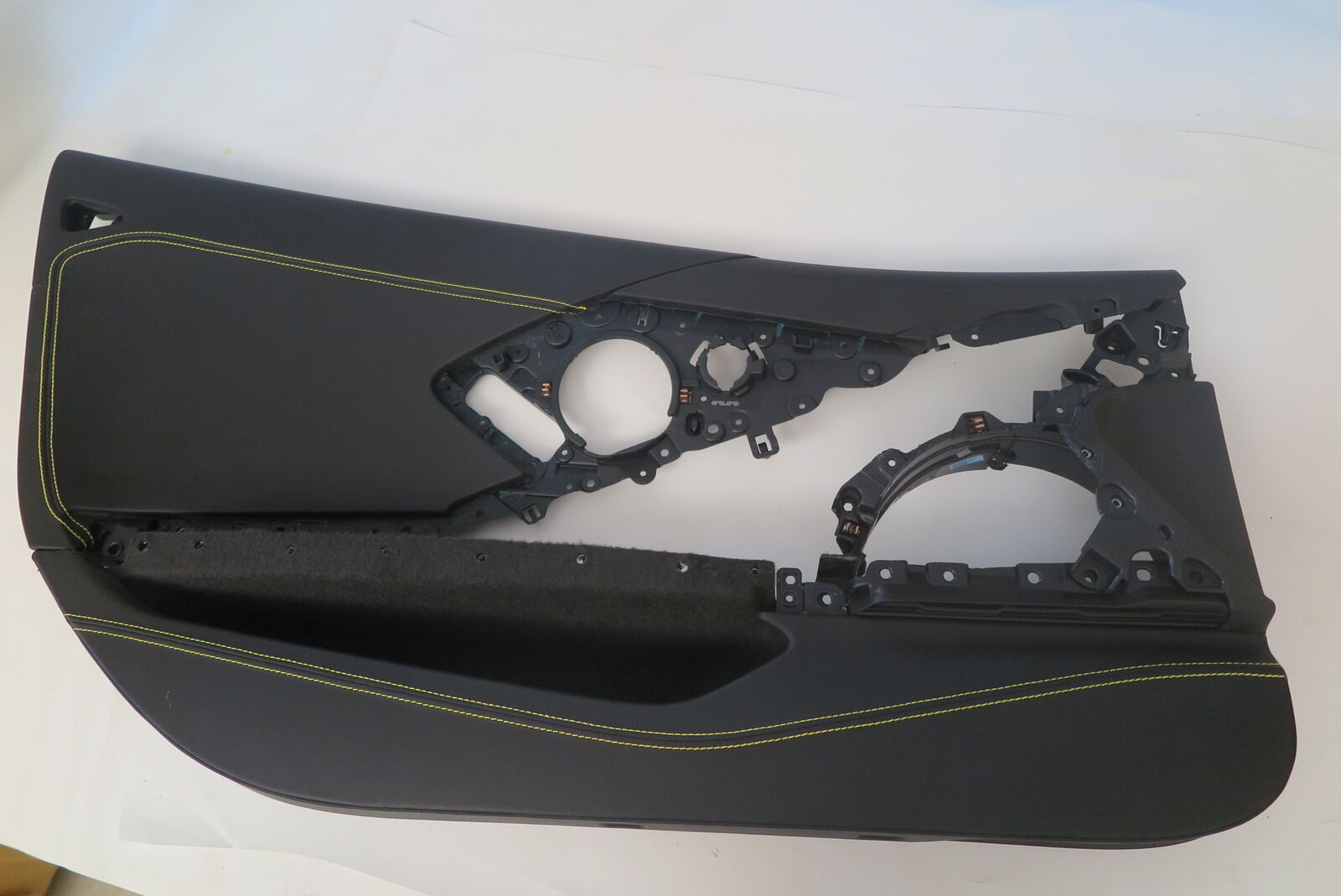 gm corvette C8 left side door panel