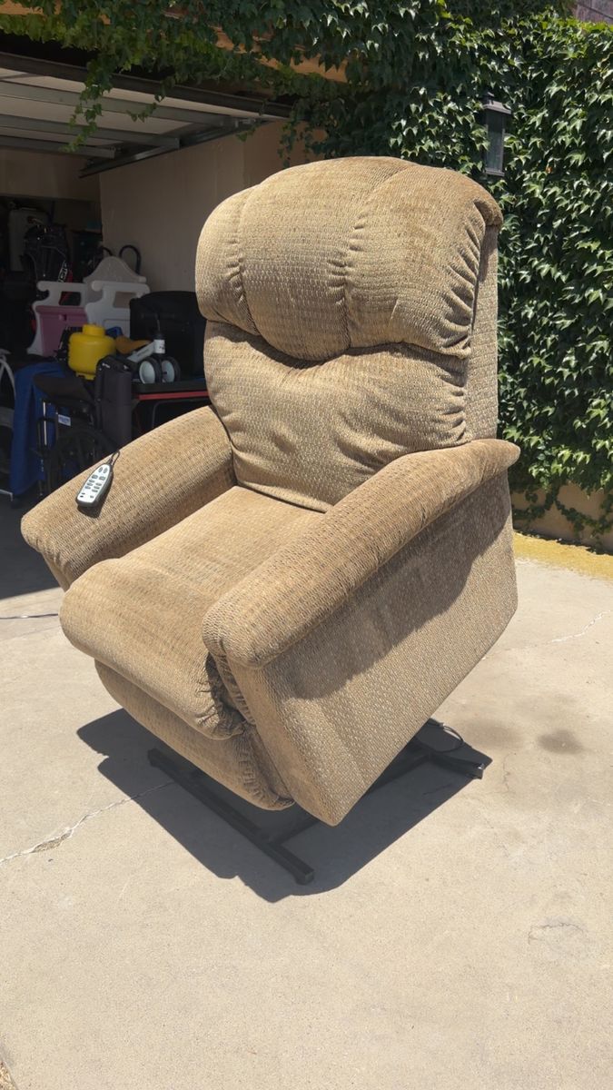 Tan Power Lift Recliner Chair with Remote Control, Zero-Gravity Positioning, 350lb Capacity