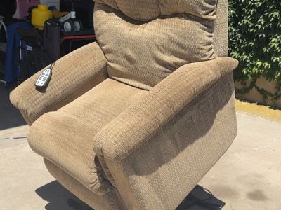 Tan Power Lift Recliner Chair with Remote Control, Zero-Gravity Positioning, 350lb Capacity