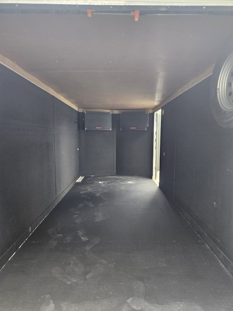 Main image 6