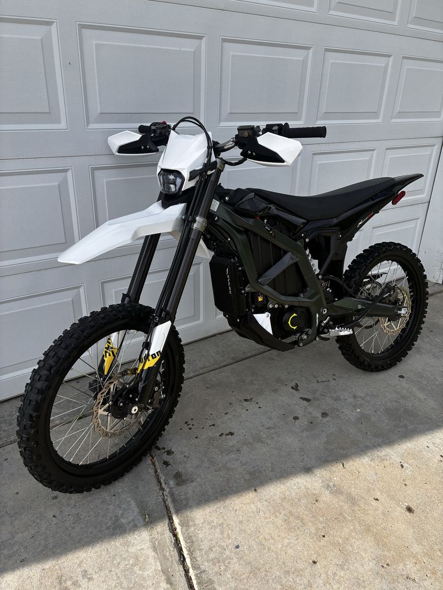 2024 surron ultra bee (low miles)
