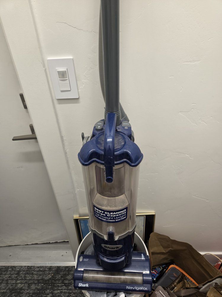 Shark Navigator Lift-Away Upright Vacuum Cleaner - Blue/Silver, Bagless