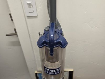 Shark Navigator Lift-Away Upright Vacuum Cleaner - Blue/Silver, Bagless
