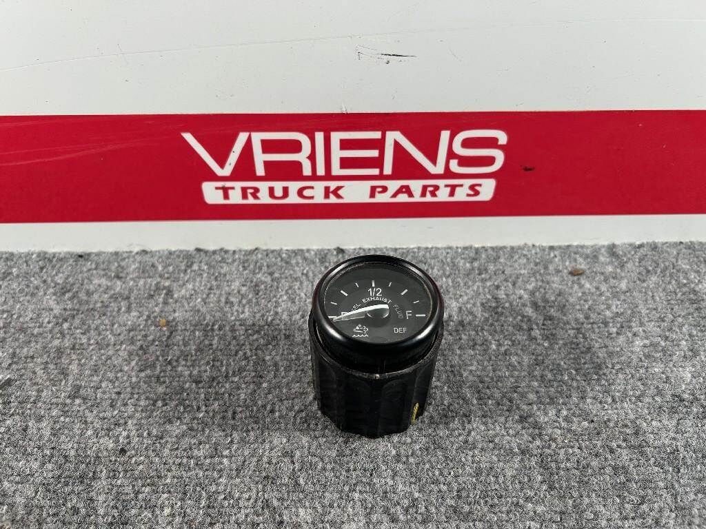 Peterbilt Diesel Exhaust Fluid (DEF) Gauge Kit, Part # Q43-6068-129B