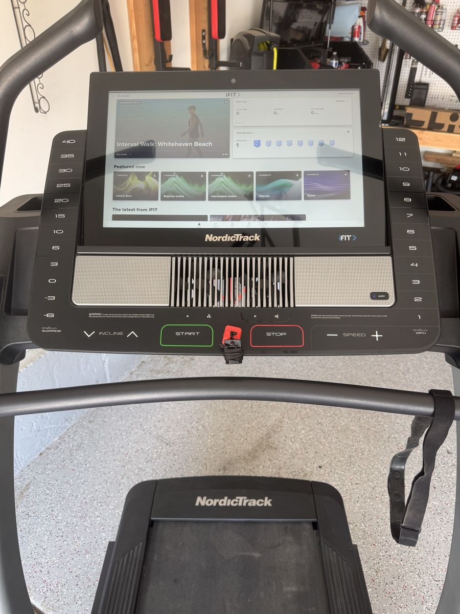 NordicTrack Commercial X22i Incline Treadmill with iFit - Excellent Condition