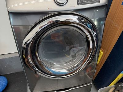 Samsung DV42H5200EP/A3 7.5 cu. ft. electric front-load dryer with Steam