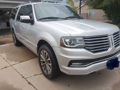 2015 Lincoln Navigator L Base