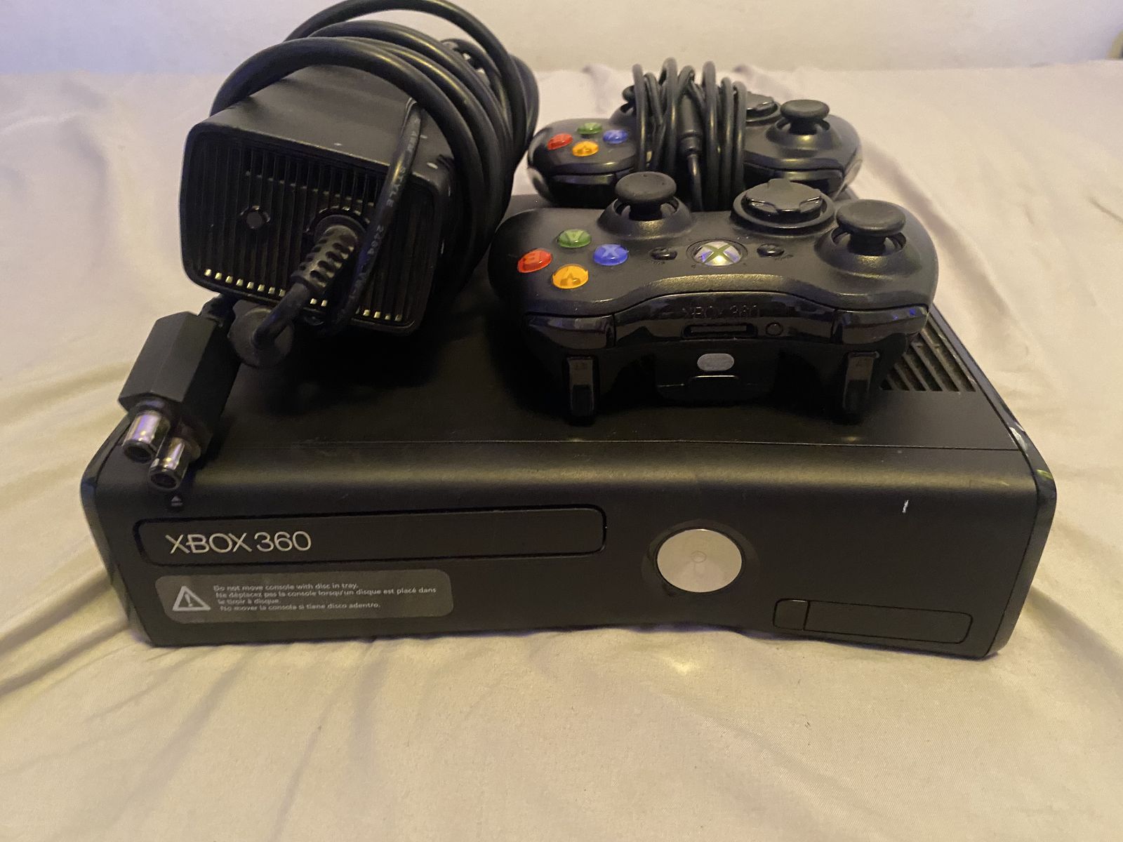 Xbox 360 w 2 Controllers