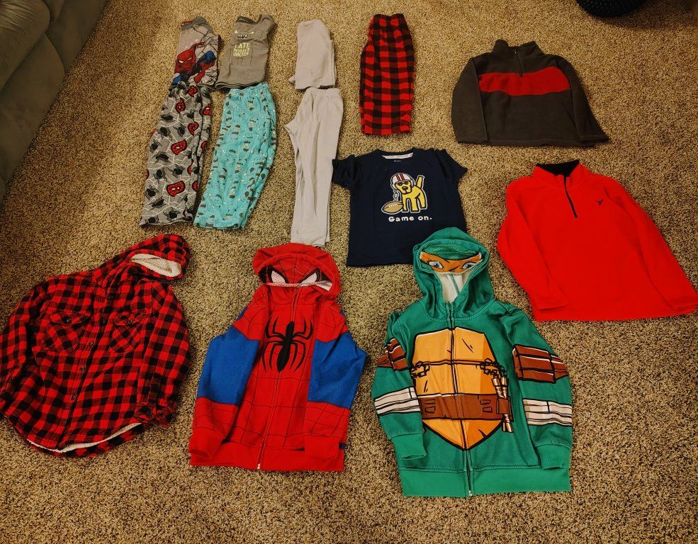 Boy's clothes size 6 - 13 pieces- CASH
