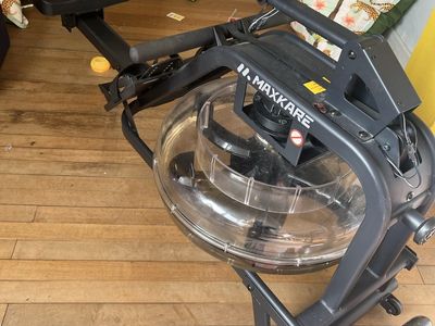 MAXKARE WATER ROW MACHINE Rowing Machine