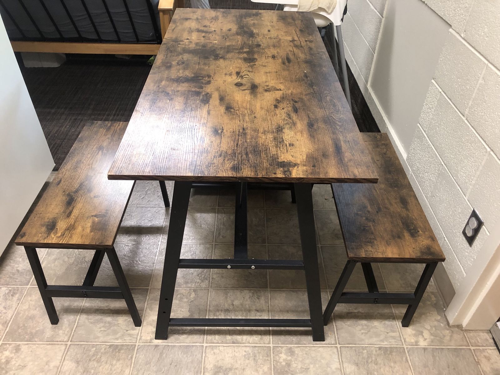 Main image 2