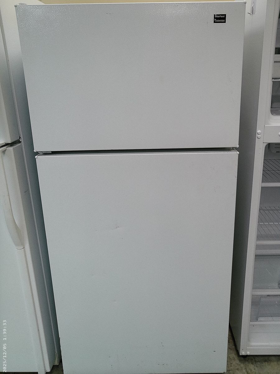 Apartment Sized 15 cuft Refrigerator~90 Day Guarantee