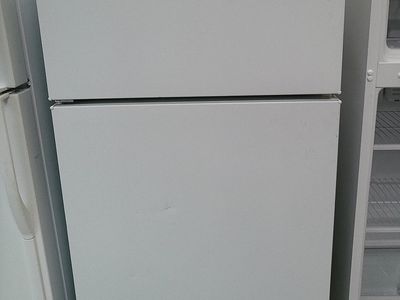 Apartment Sized 15 cuft Refrigerator~90 Day Guarantee