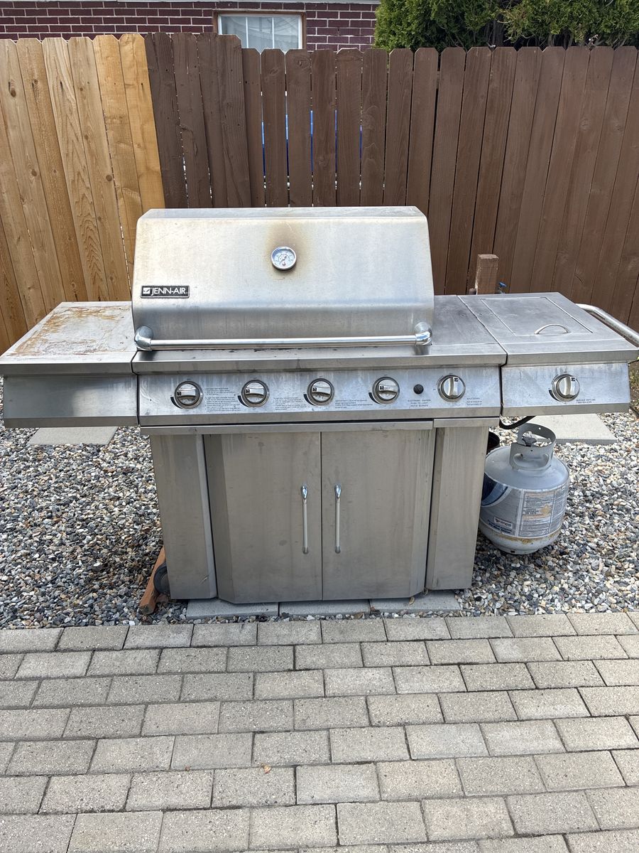 Gas BBQ Grill