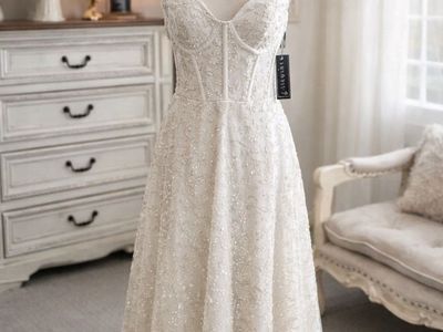 Womens SIze 8 Wedding Dress NWT