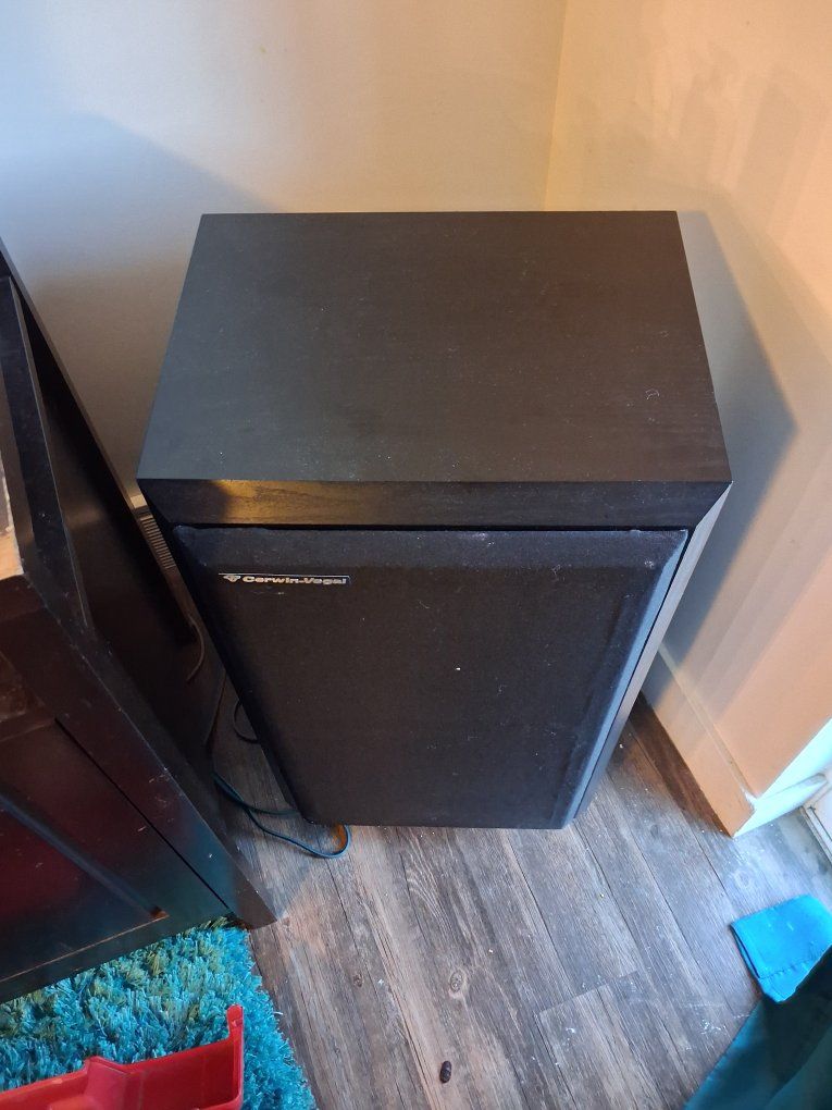 Main image 4