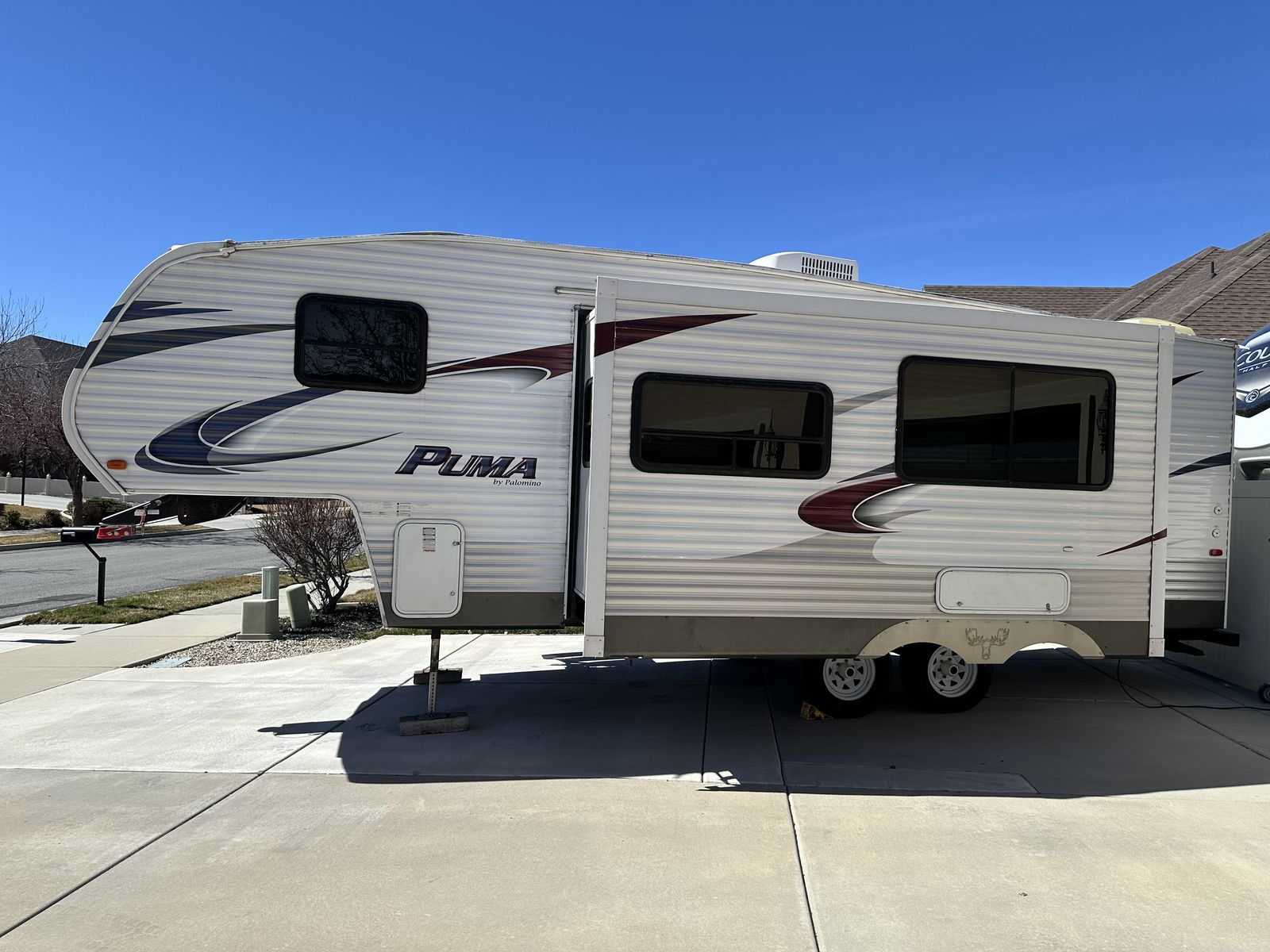 2013 Palomino Puma 259RBSS Bunks
