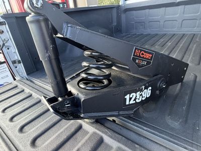 Curt Helux 12896 Shock-Absorbing Gooseneck Coupler Hitch