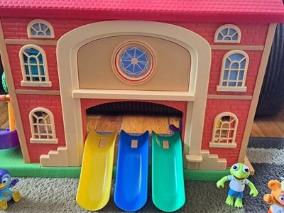 Cute Muppet Babies Playhouse