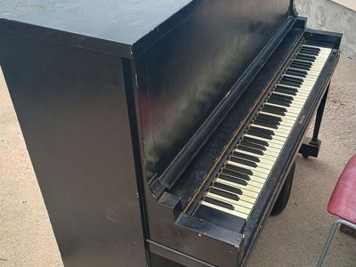 Free Piano
