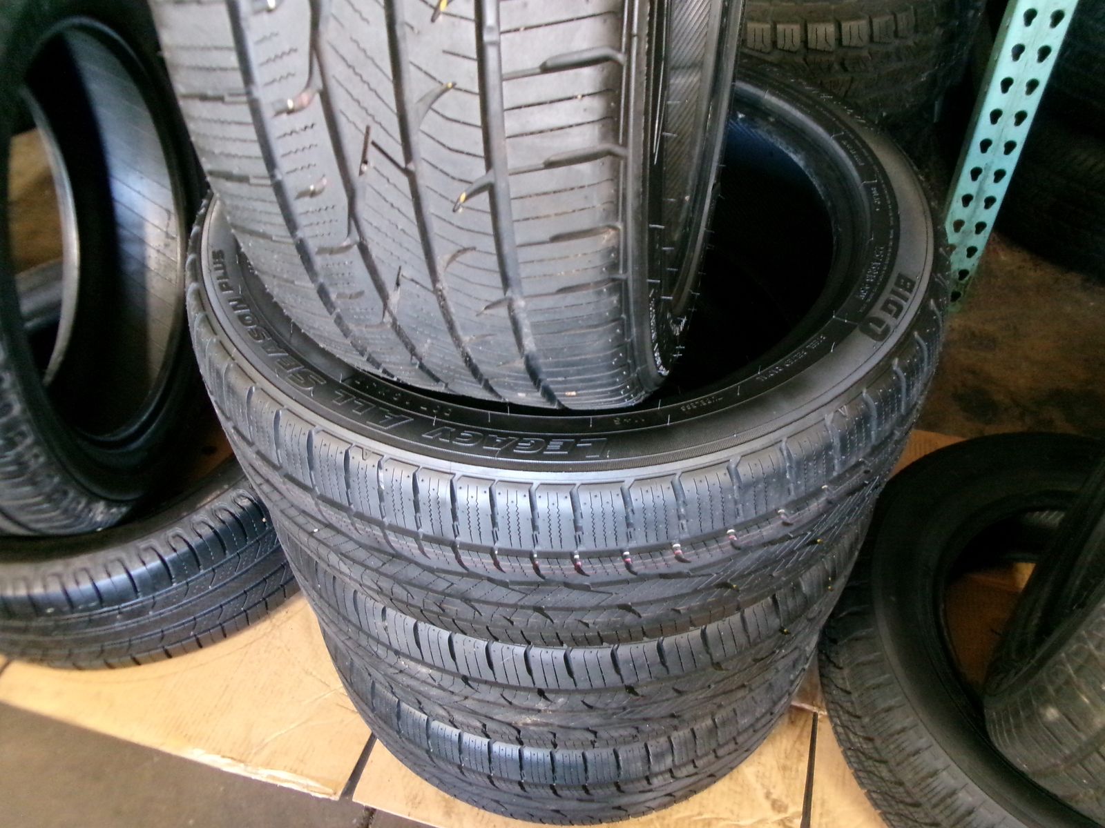 225/45R18 BIG O LEGACY PLUS A/S SET OF USED TIRES