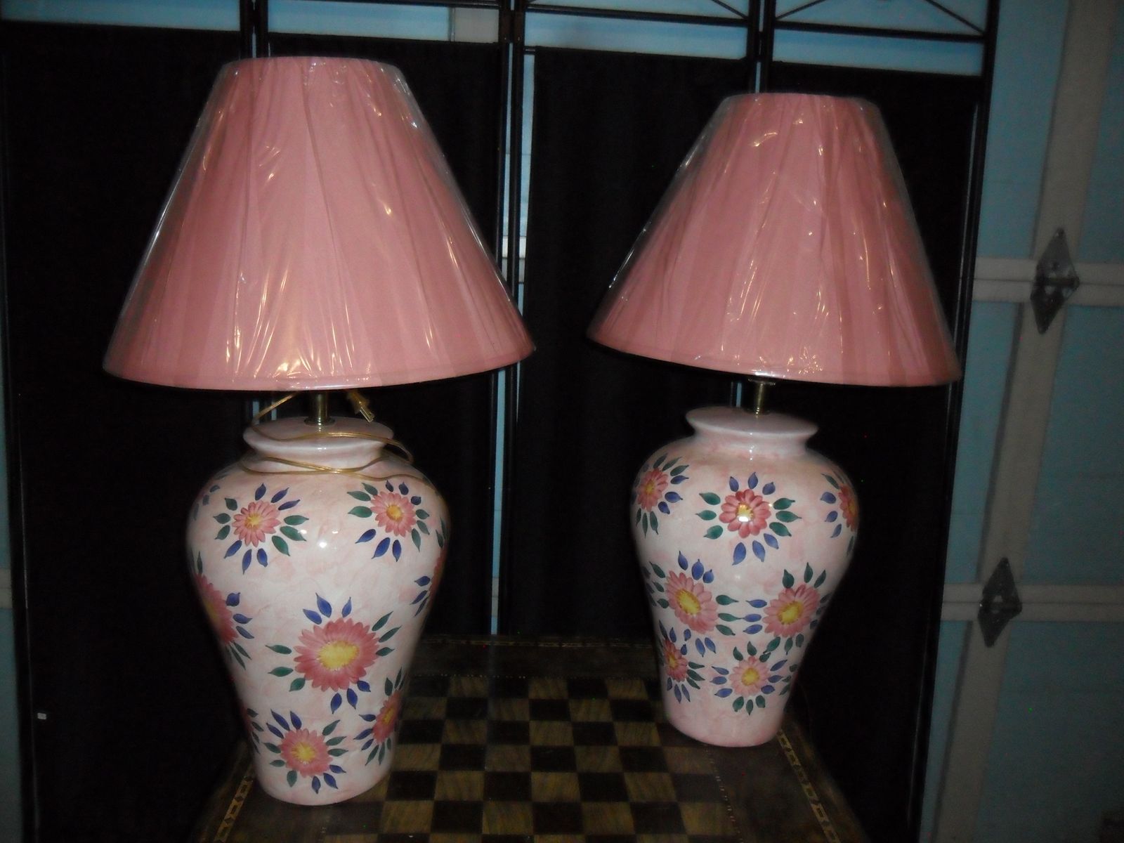 SET OF MID 1900s MAR-KEL TABLE LAMPS