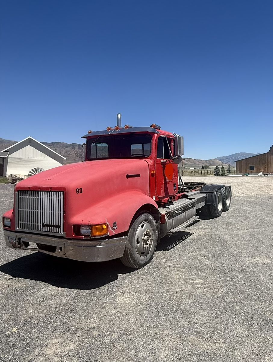 1993 International Semi Truck - N14 Cummins, 10 Speed, New Tires, Wet Kit - Reliable Workhorse