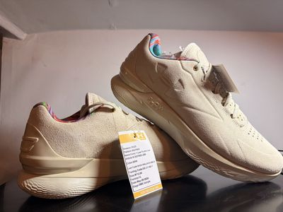 Rare Under Armour Curry 1 Low FloTro Lux Mens Size 12.5 SMS Sample
