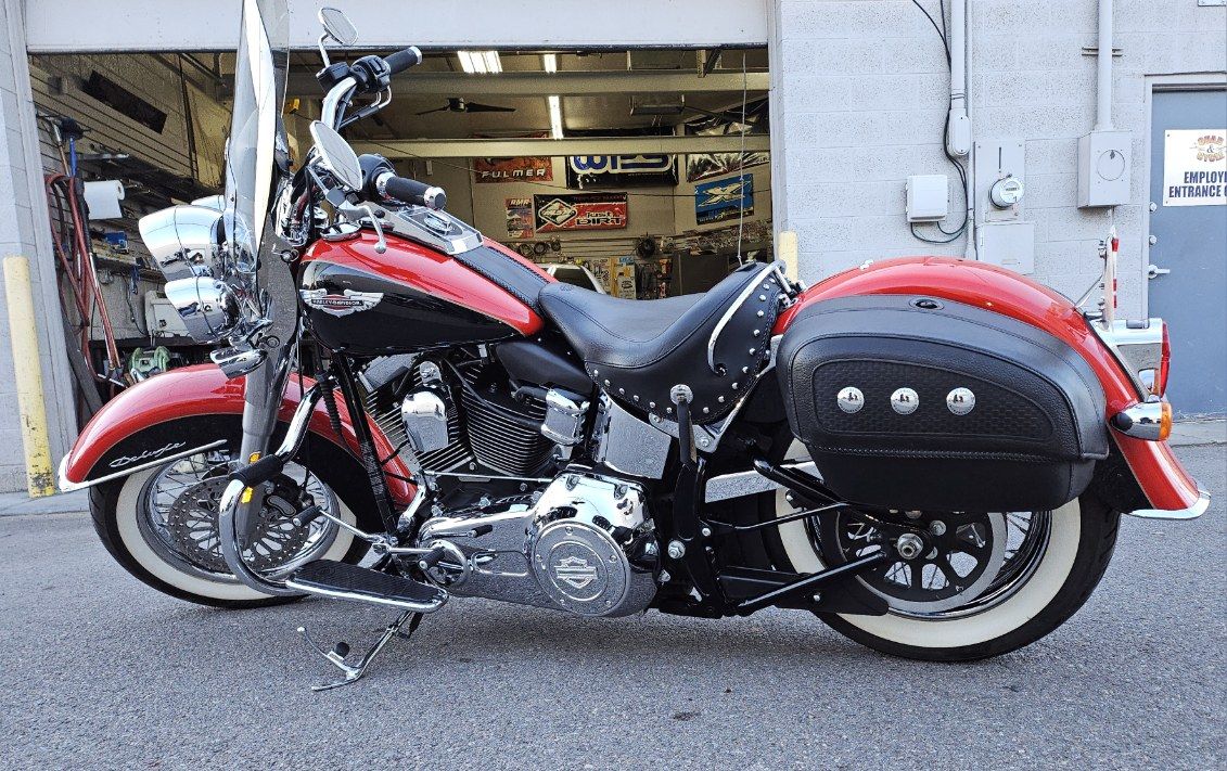 Harley-Davidson Deluxe
