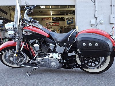 Harley-Davidson Deluxe