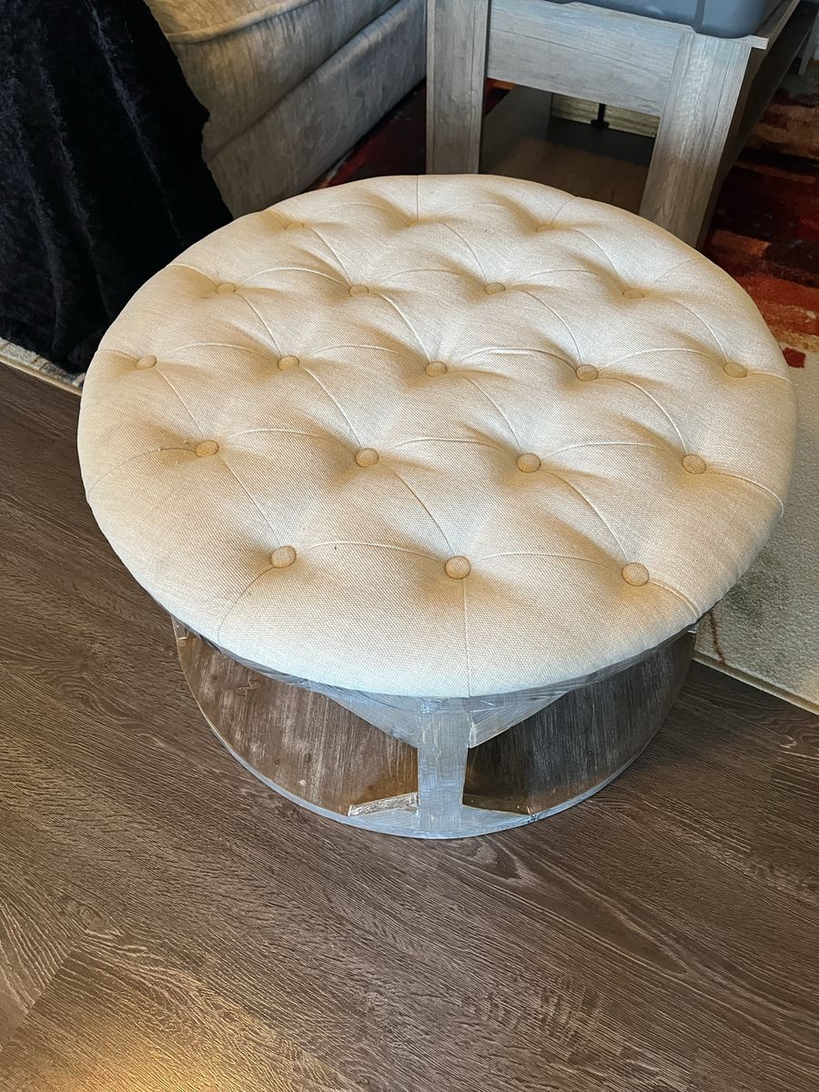 Round Tufted Ottoman