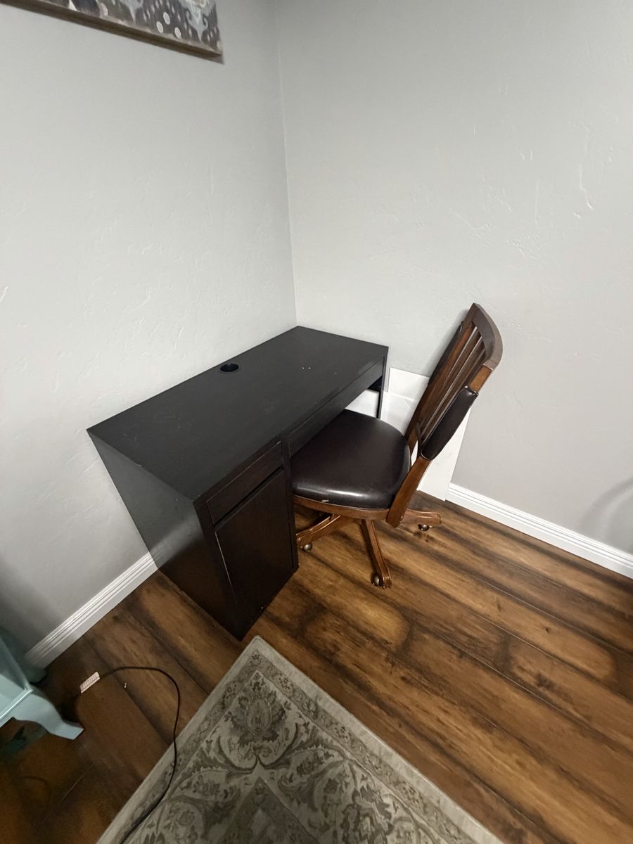 Main image 6