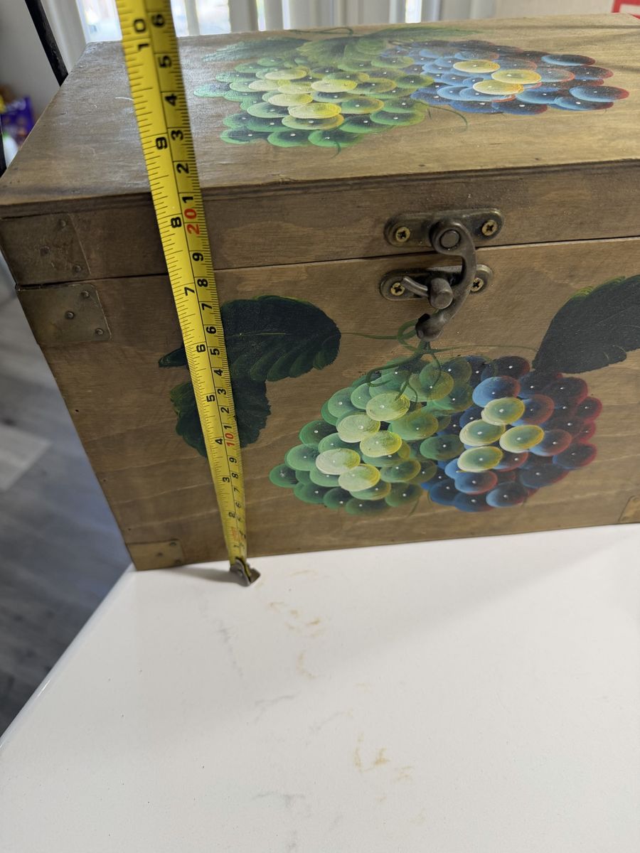 Main image 3