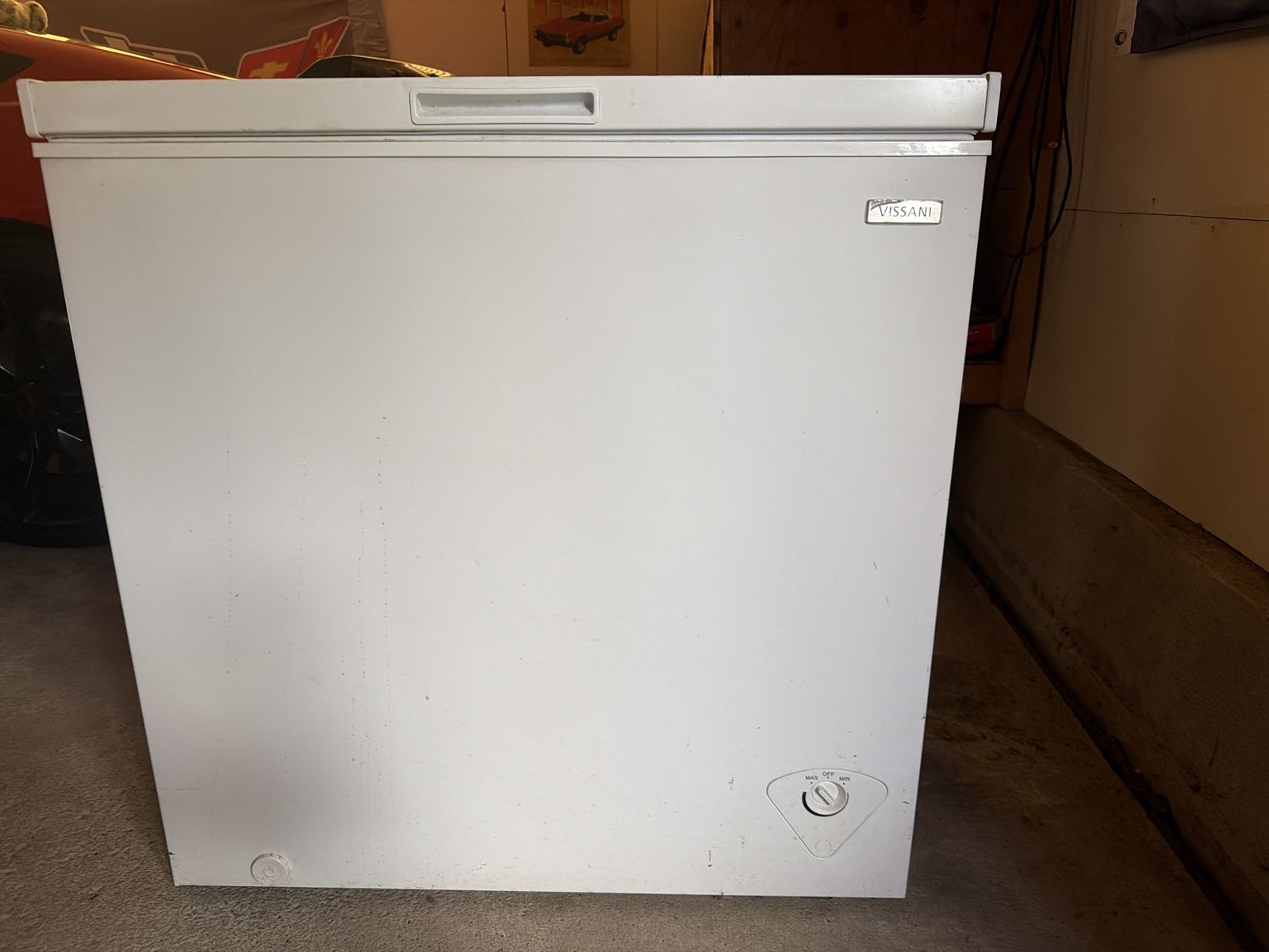 Chest freezer